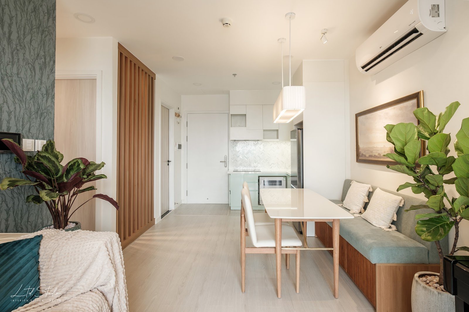 Ánh sáng tự nhiên giúp không gian nhà chật trở nên rộng rãi hơn