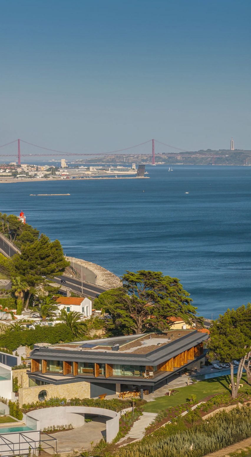 Mẫu biệt thự đẹp với thiết kế hiện đại và tầm nhìn hướng biển