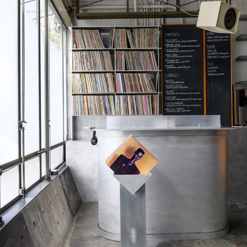 nhà hàng quán bar