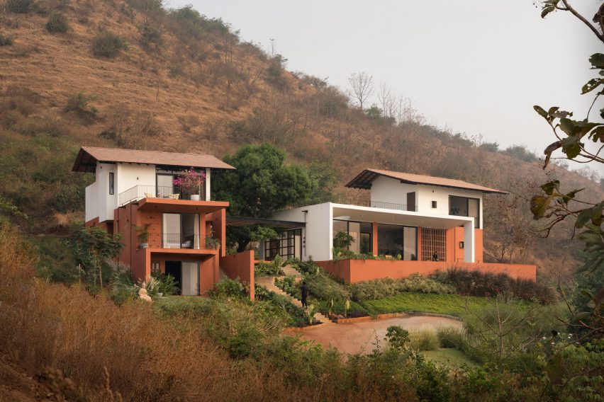 Mẫu biệt thự đẹp với cây xoài xanh mát trong khuôn viên