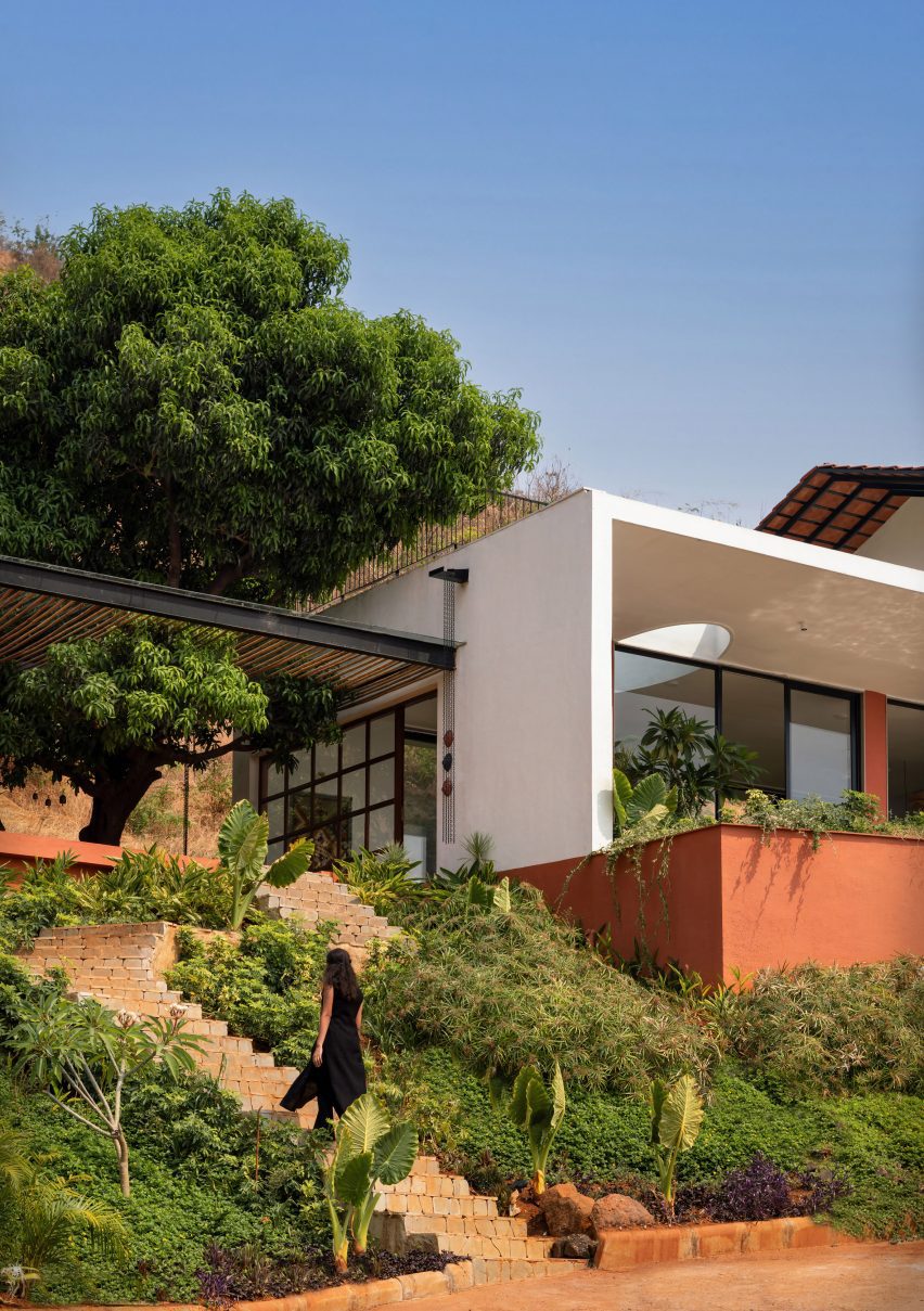 Mẫu biệt thự đẹp tận dụng ánh sáng tự nhiên và cây xanh hài hòa